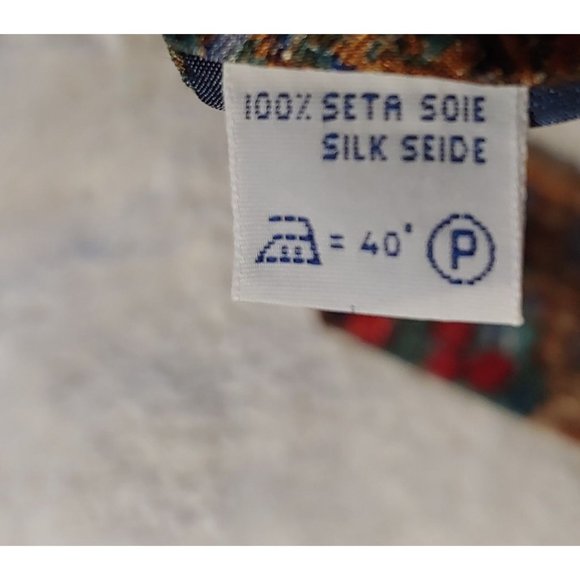 Givenchy Selection Couture #0102 100% Silk Showy Red Rose Gentlemans Tie - Picture 7 of 8